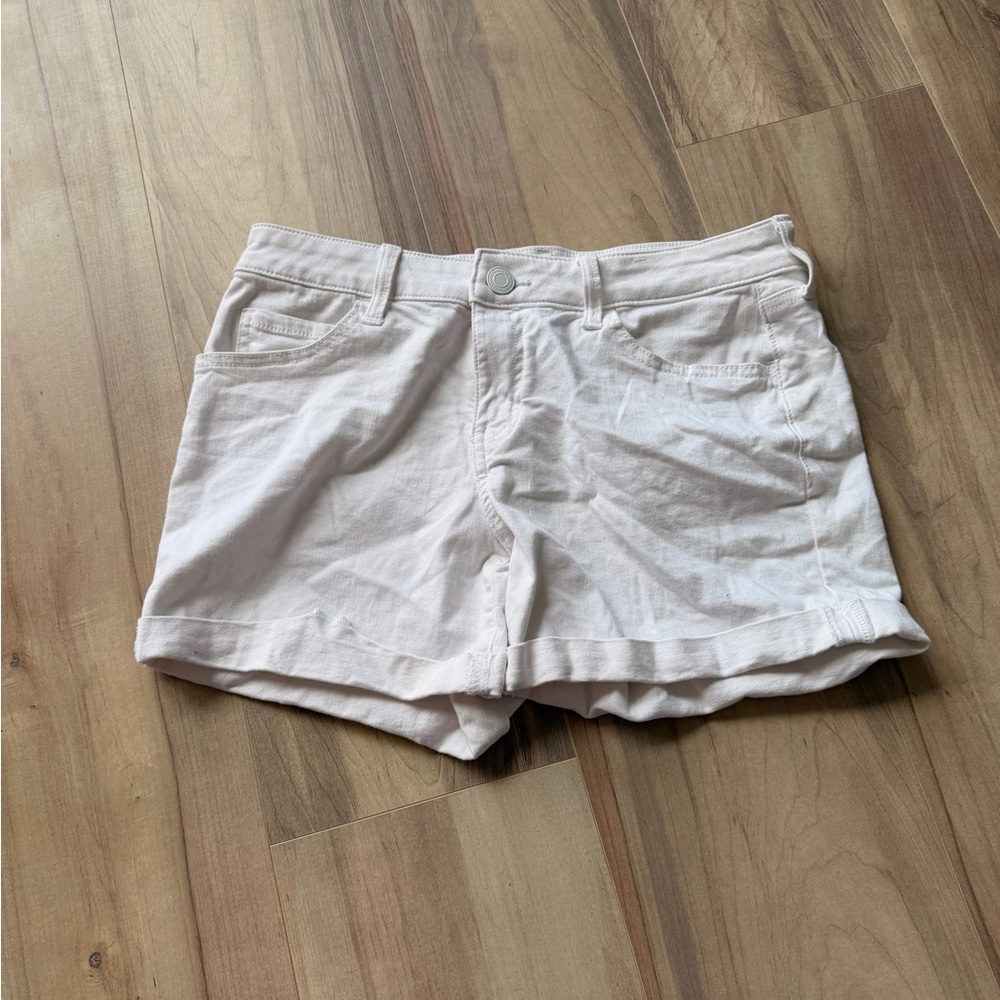 SO Women's Cream High Waist Shorts